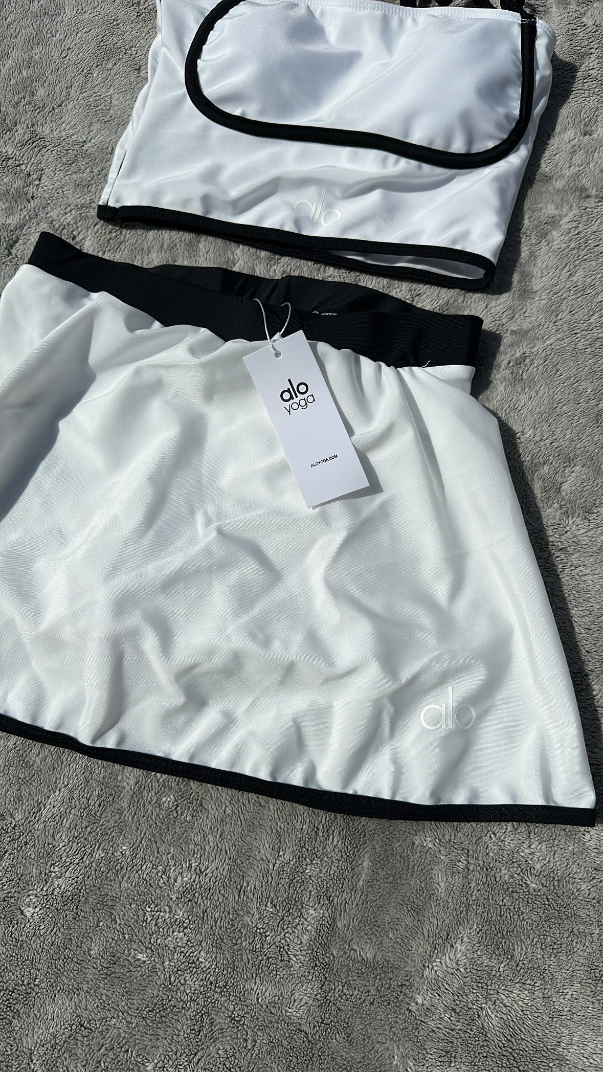 Ensemble Sport Blanc & Noir Brassière + Short