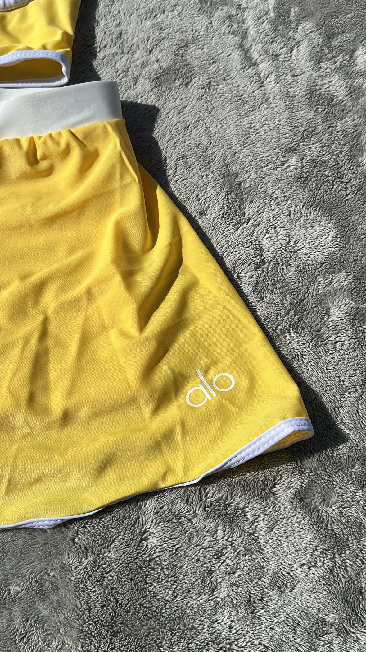 Ensemble Sport Jaune & Blanc Brassière + Jupe Tennis