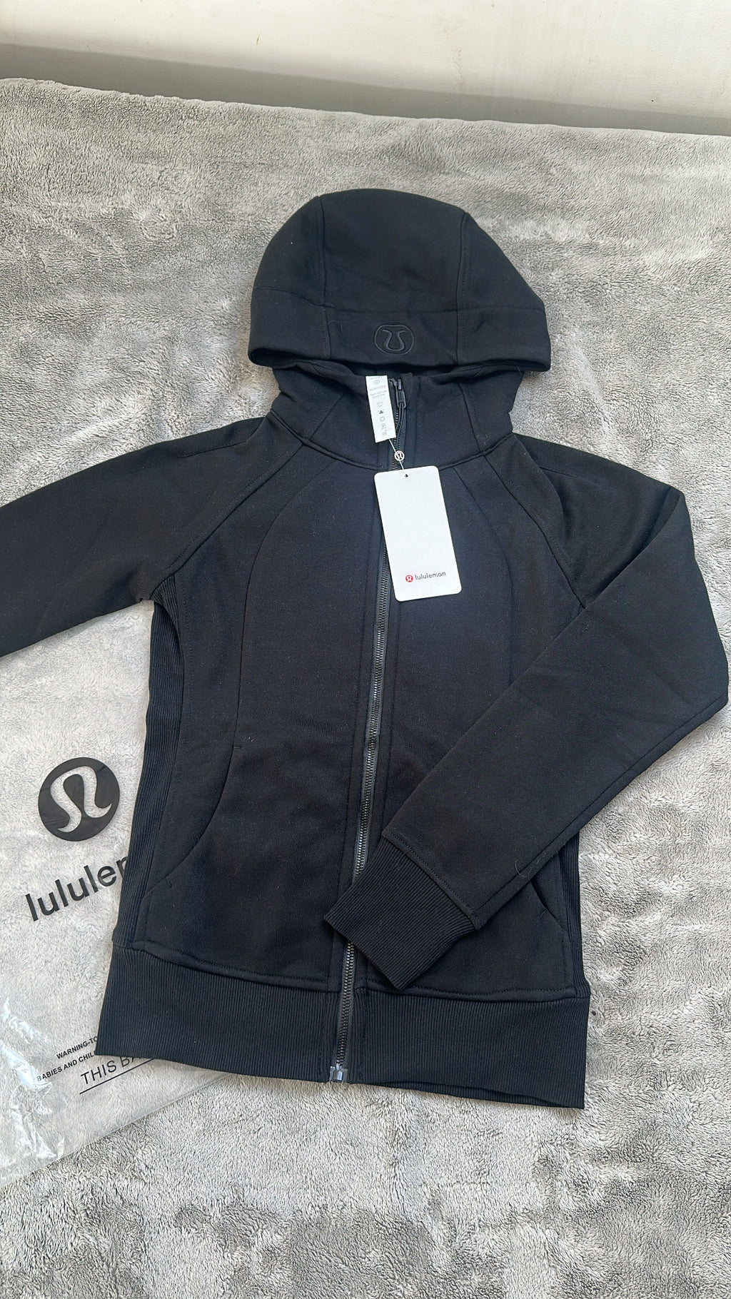 Ensemble Scuba Hoodie + Jogging