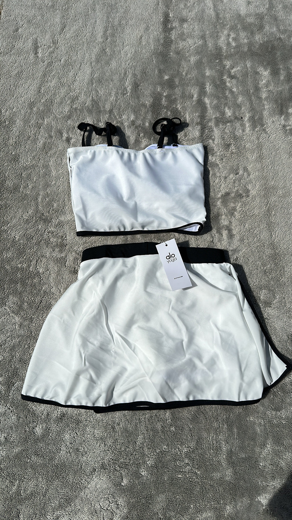 Ensemble Sport Blanc & Noir Brassière + Short