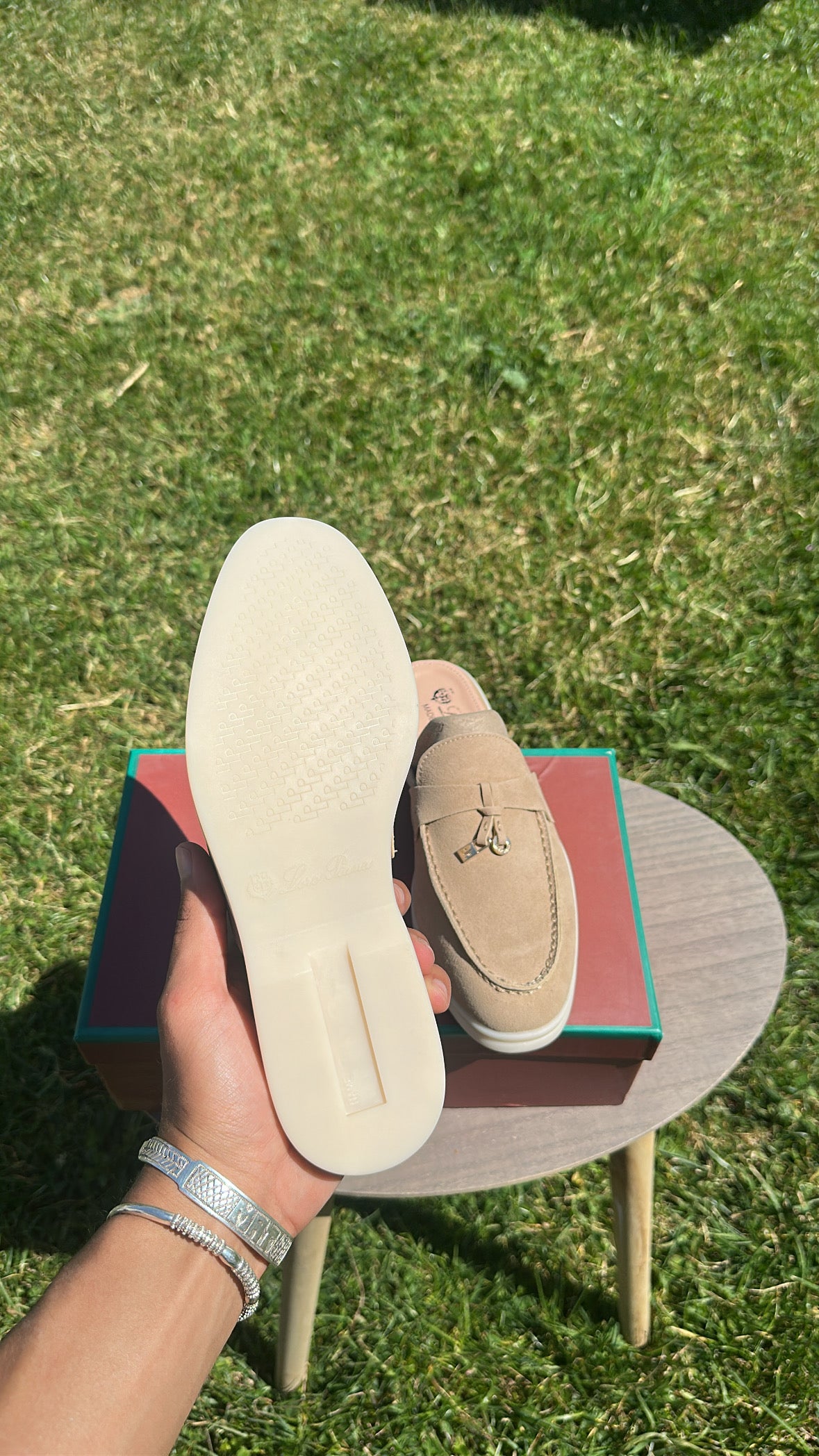 Mules Suède Beige à Pompons