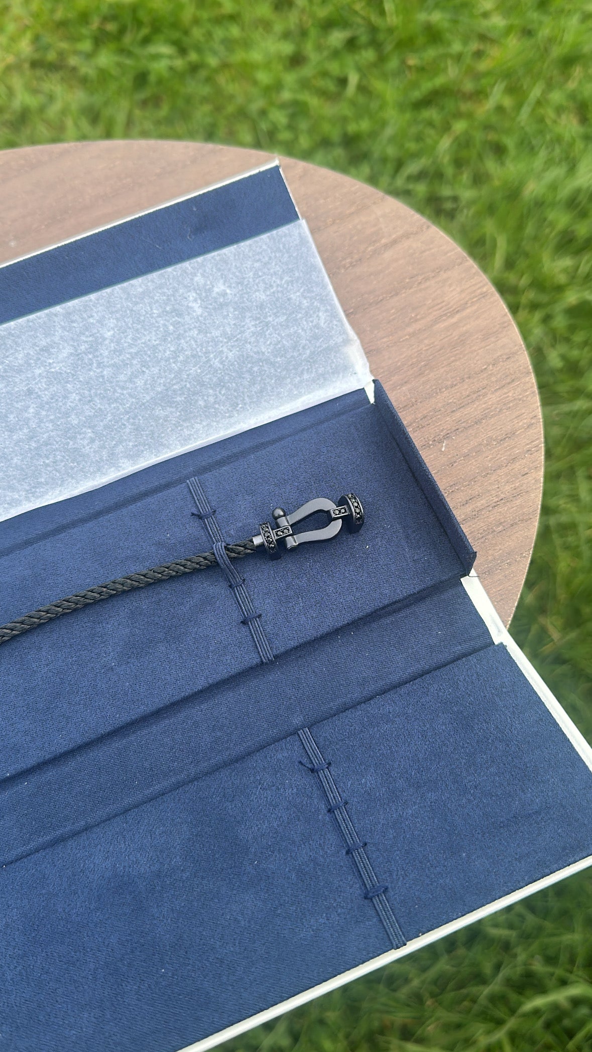 Bracelet Câble Noir – Fermoir Ancre Titane